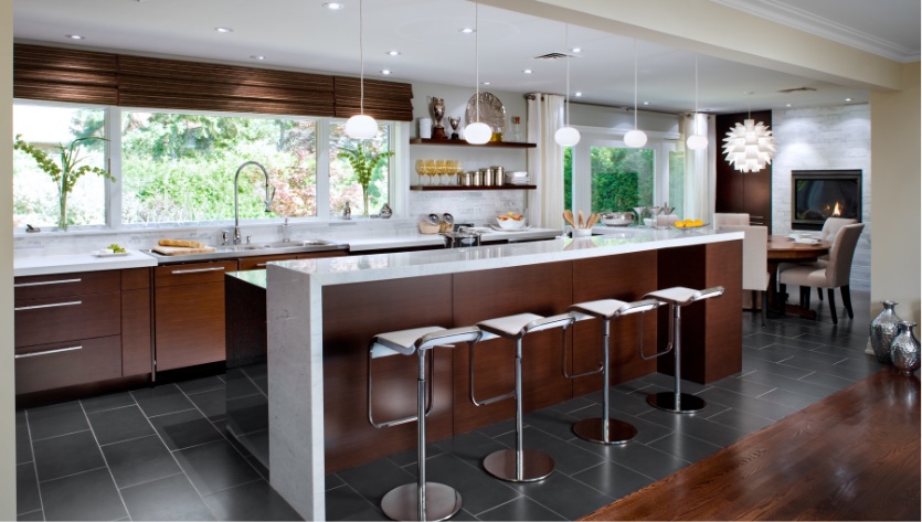 Candice Tells All interior shot